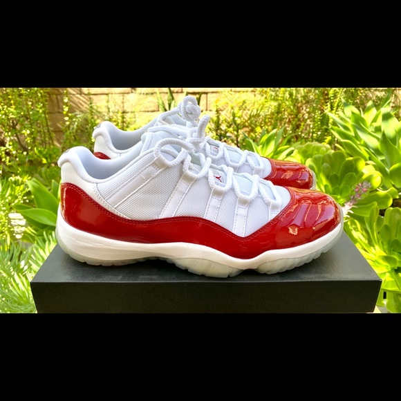Nike Air Jordan 11 Retro Low \'Cherry\'
